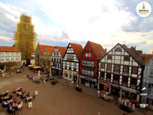 🕒 Update Rinteln (Sicht: Blick auf den Rintelner Marktplatz in Richtung St. Nikolai-Kirche) um 16:00 Uhr: 19,2°C.