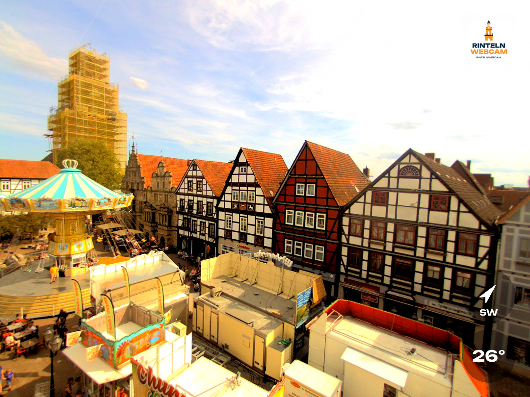 🕒 Update Rinteln (Sicht: Blick auf den Rintelner Marktplatz in Richtung St. Nikolai-Kirche) um 16:00 Uhr: 25,9°C.